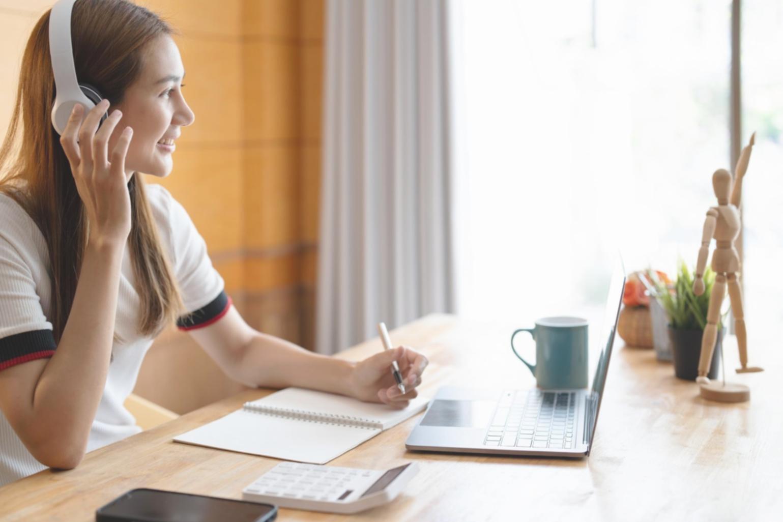 Spazio di lavoro del team zenquolira dedicato alla localizzazione